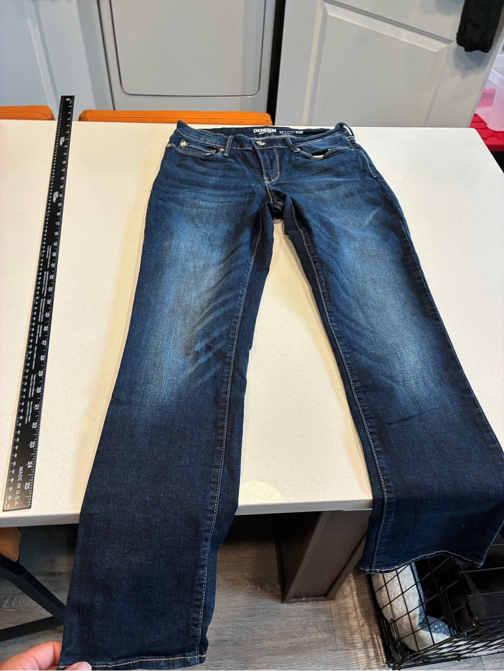 Denizen from Levi's Modern Slim Jeans Size 6M W28 L32